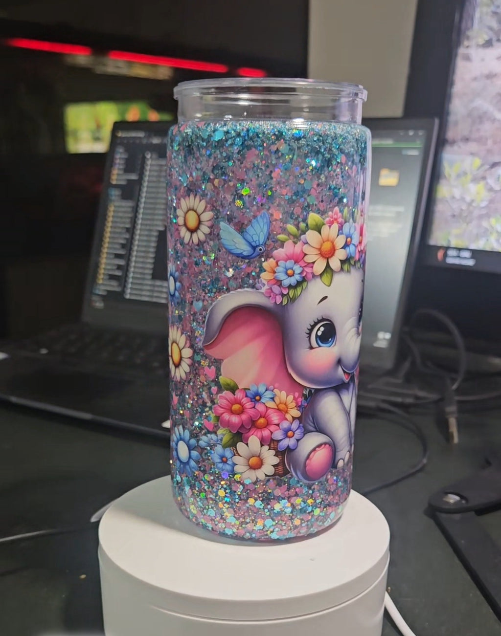 20oz elephant snowglobe